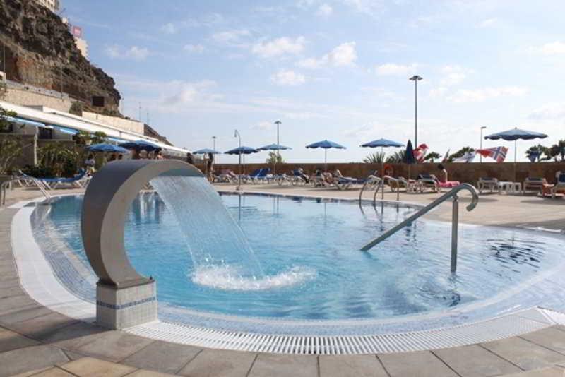 Apartamentos Amadores Beach Exterior foto