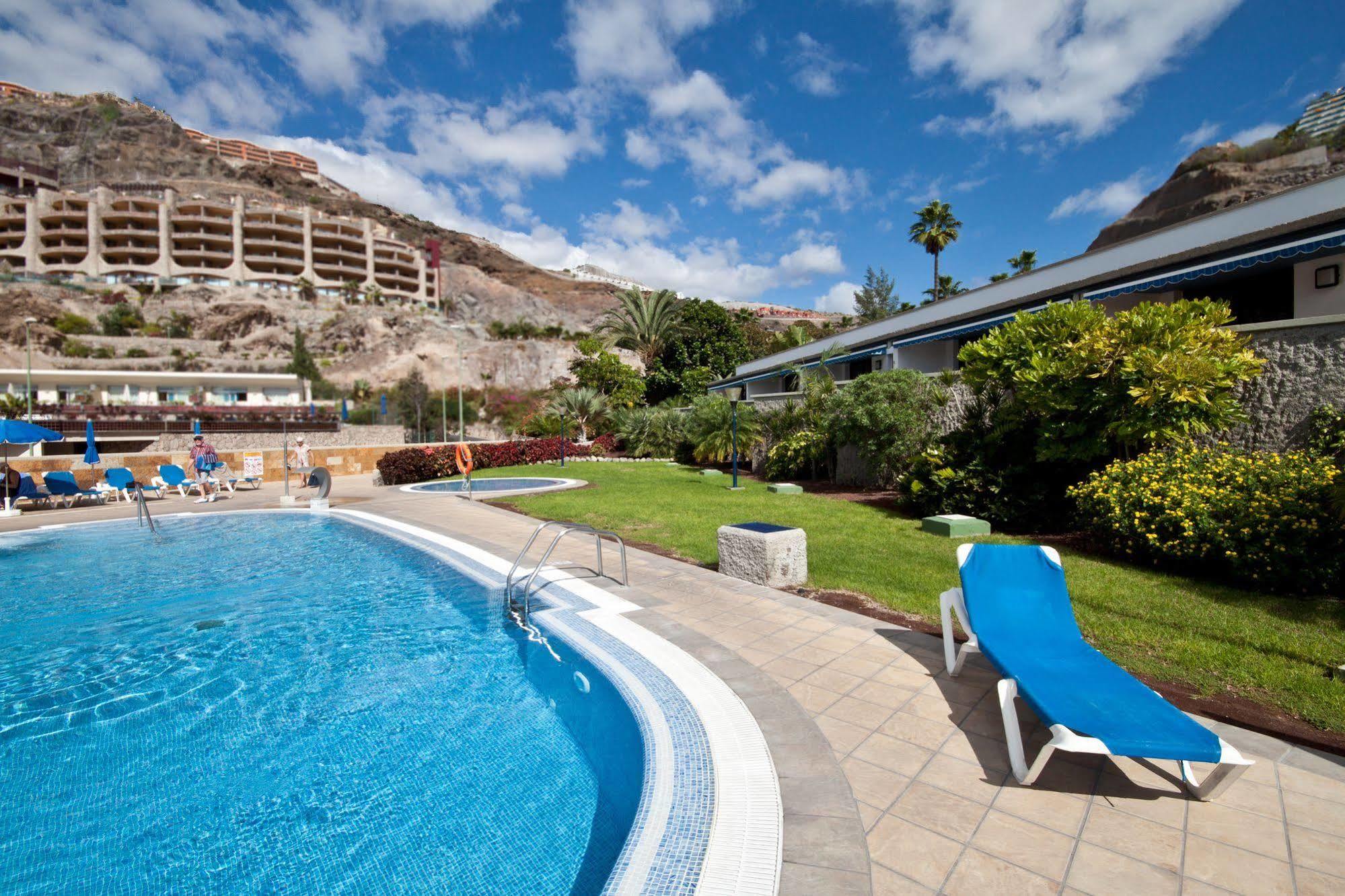 Apartamentos Amadores Beach Exterior foto