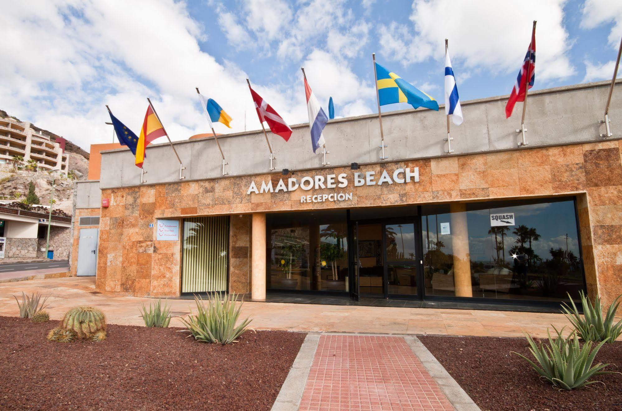 Apartamentos Amadores Beach Exterior foto
