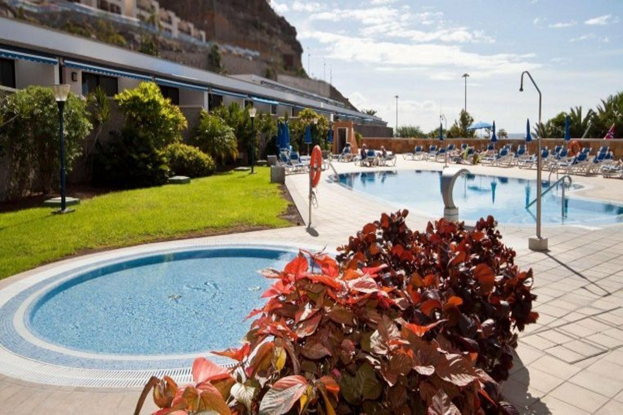 Apartamentos Amadores Beach Exterior foto